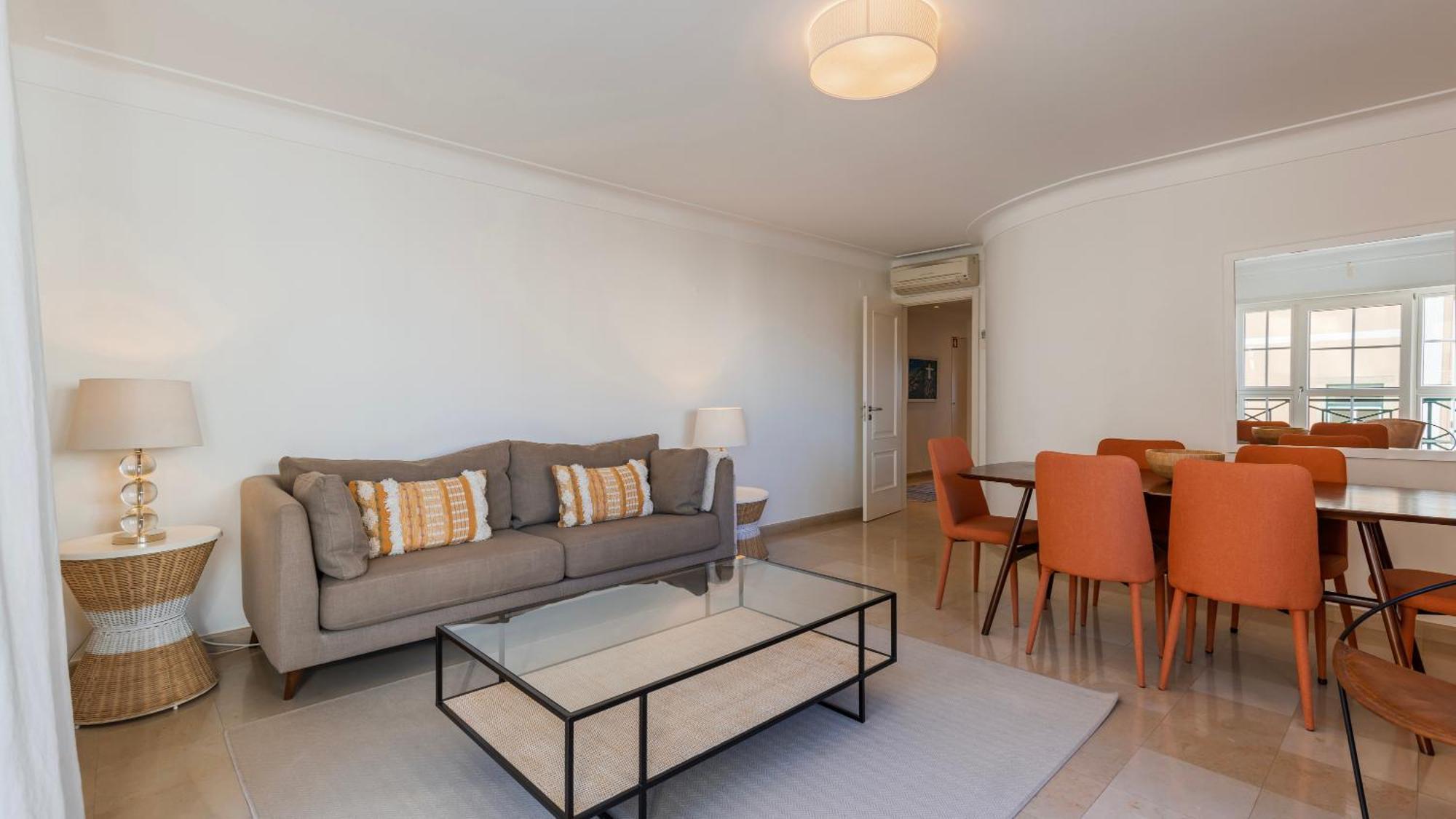 Appartement Stylish With Parking By Lovelystay
