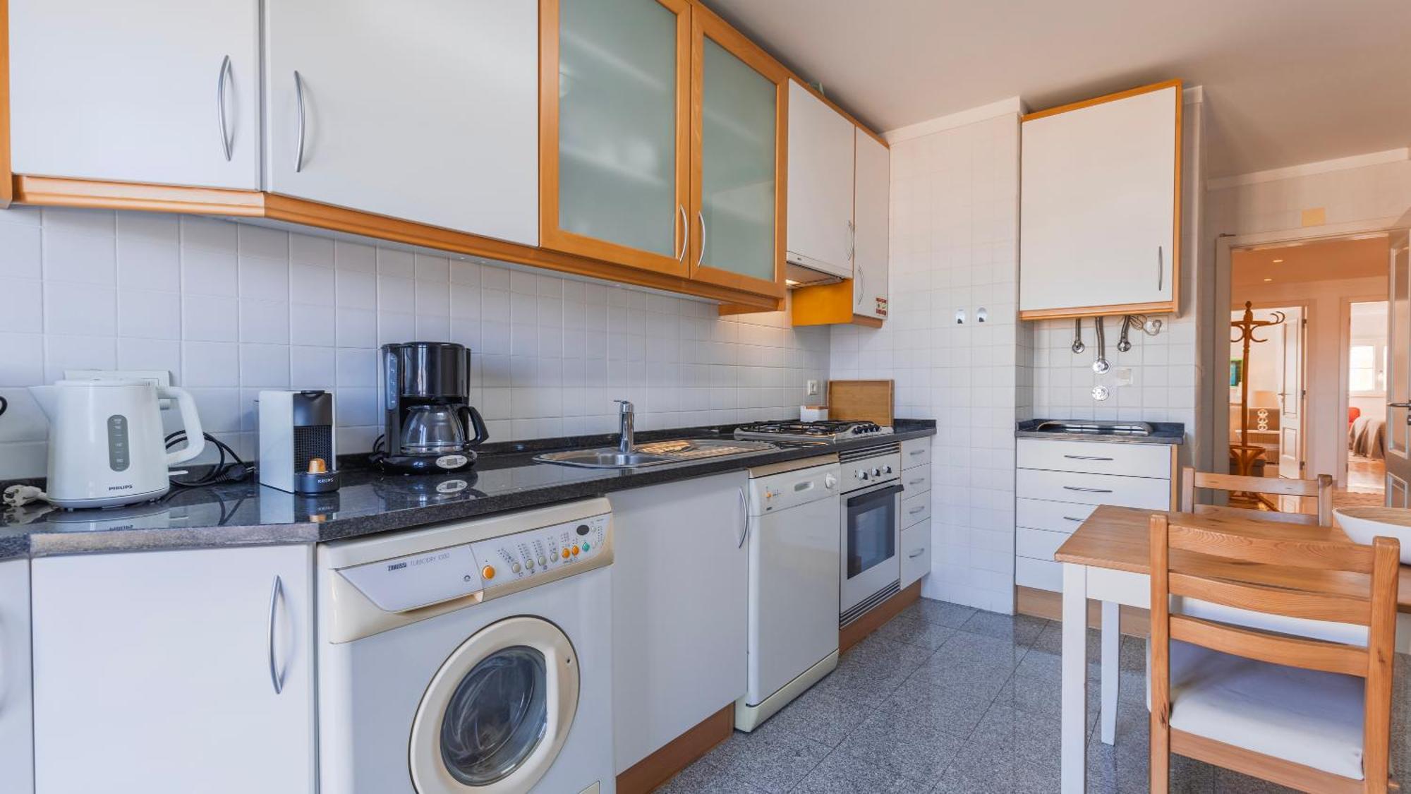 Stylish With Parking By Lovelystay Appartement *