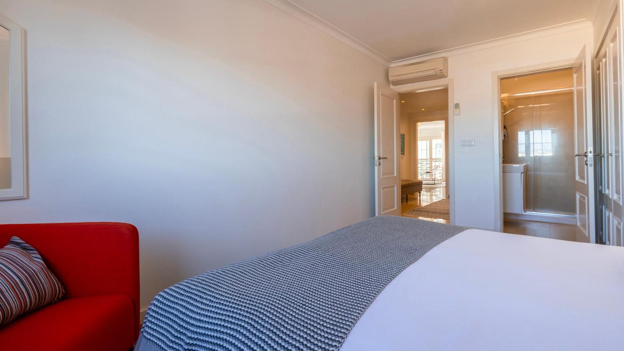 Stylish With Parking By Lovelystay Apartment *